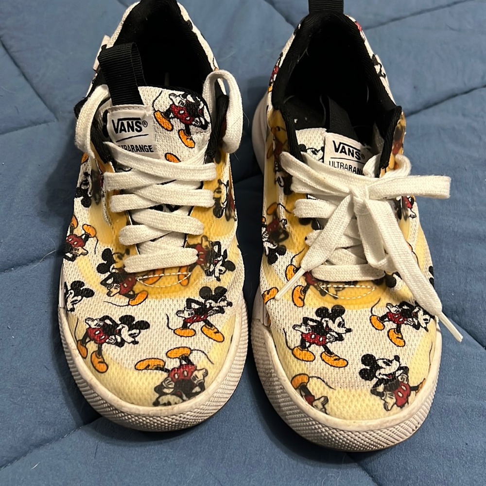 Vans Rare Ultrarange Rapidweld
Disney Collaberation Mickey Mouse
